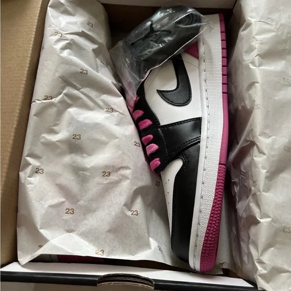 Deadstock Authentic with OG Box Air Jordan 1 SE Men’s Black/Fuchisa 8.5 - Picture 4 of 8